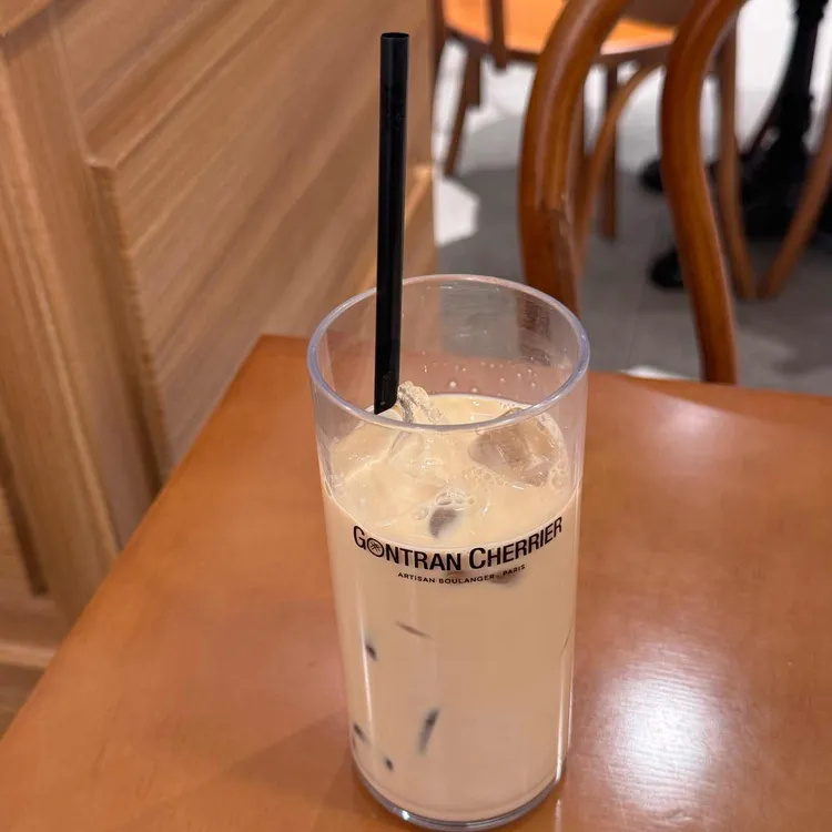 곤트란쉐리에 대표 사진