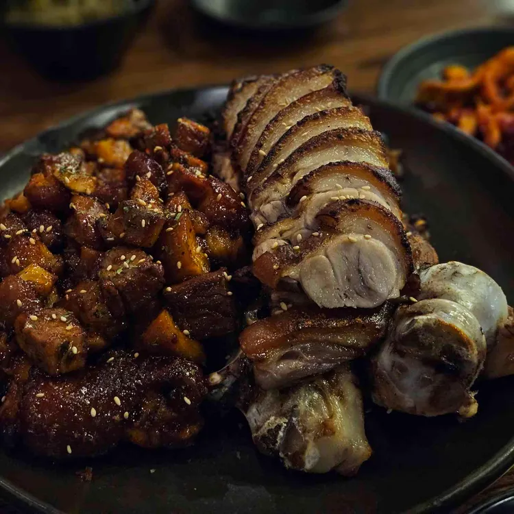 정가네 화덕구이족발 대표 사진