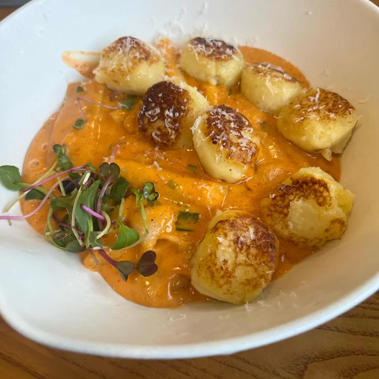 러스틱 대표 사진