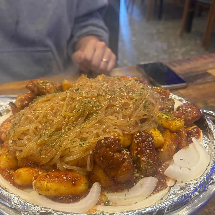 훌랄라참숯치킨 대표 사진