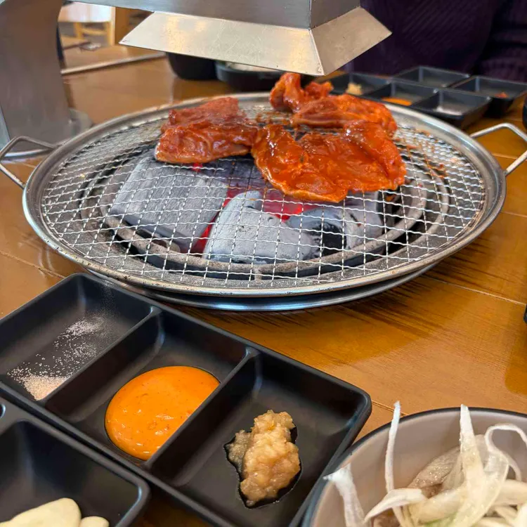 통나무집 숯불닭갈비 사진