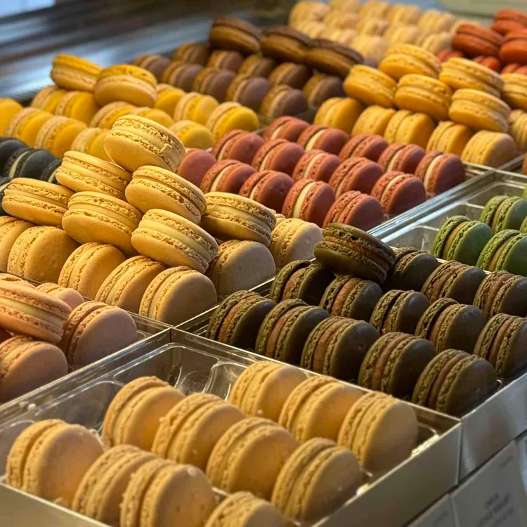 미완성식탁 사진