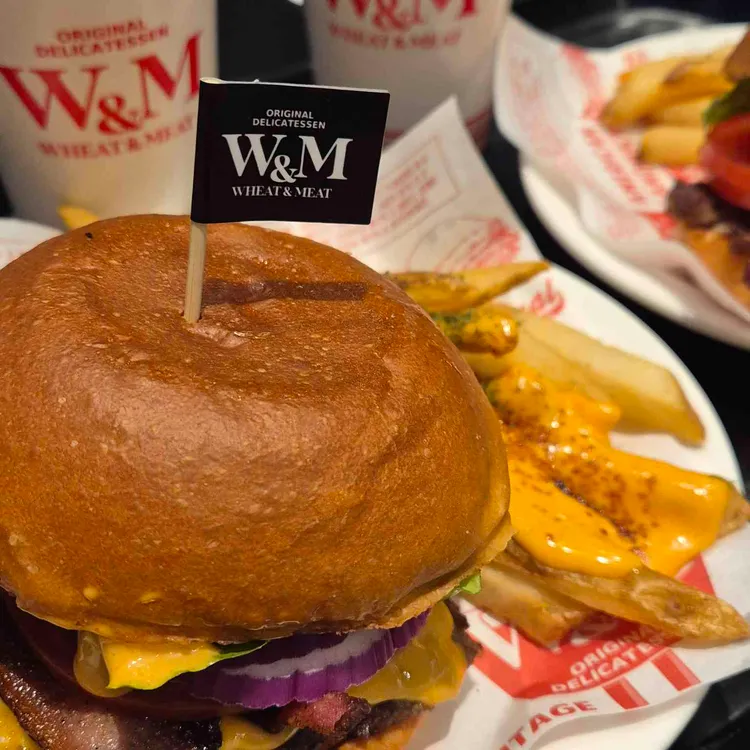 위트앤미트 사진