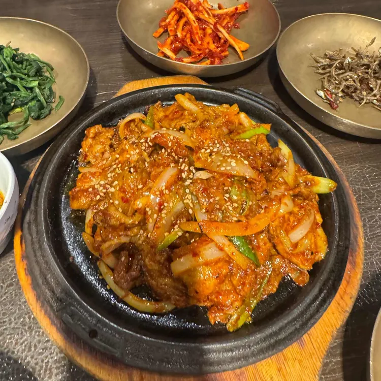 매화곤드레밥 사진