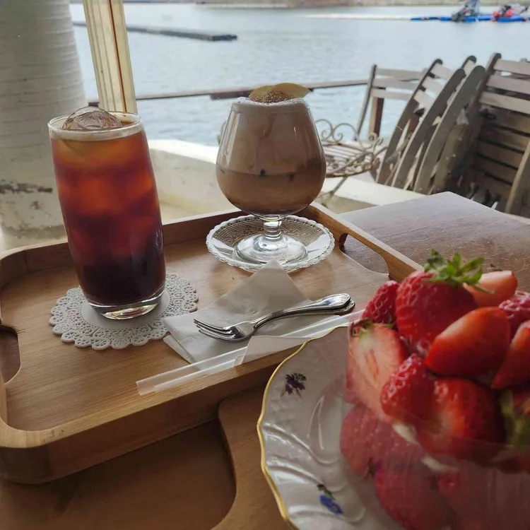 화이트하우스 사진