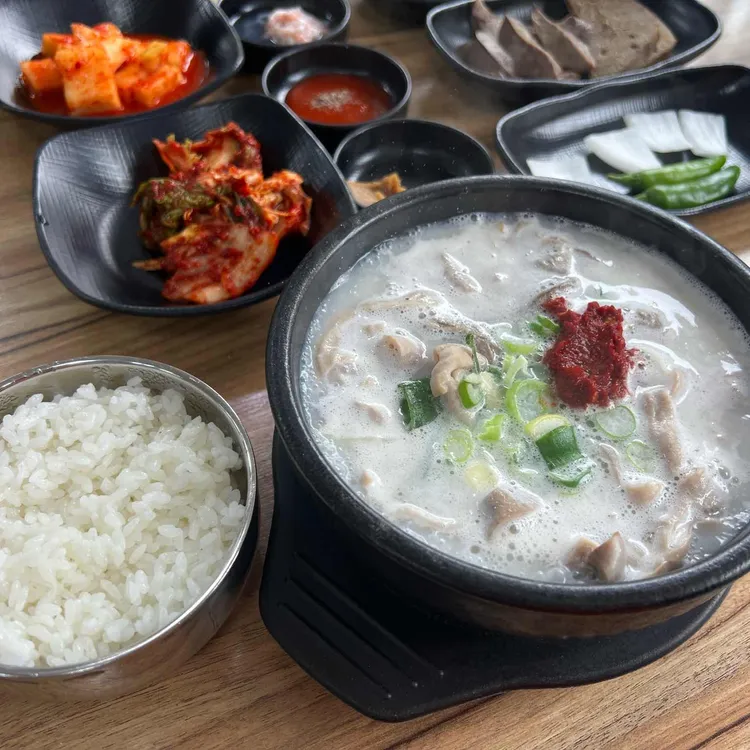 모도리국밥 대표 사진