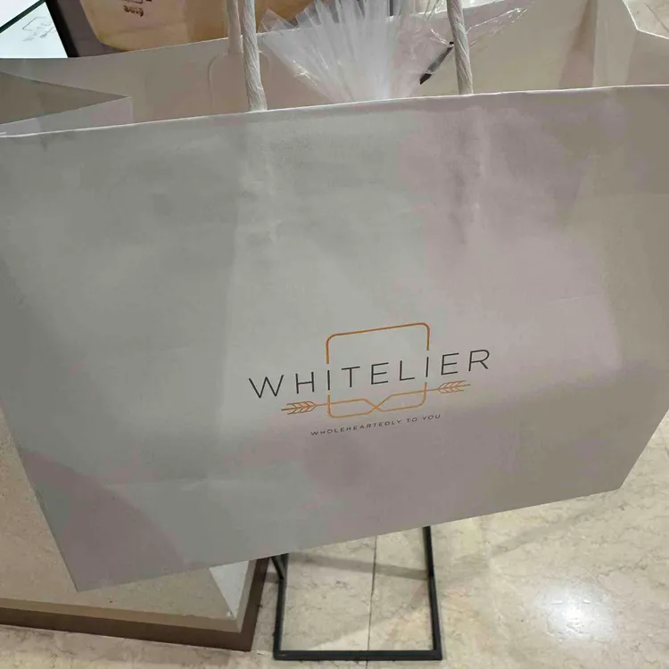 화이트리에 사진