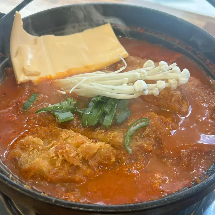 본니치와 대표 사진