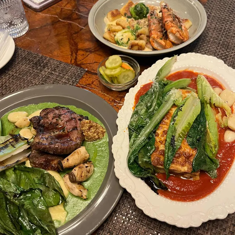 테이커테이블 사진