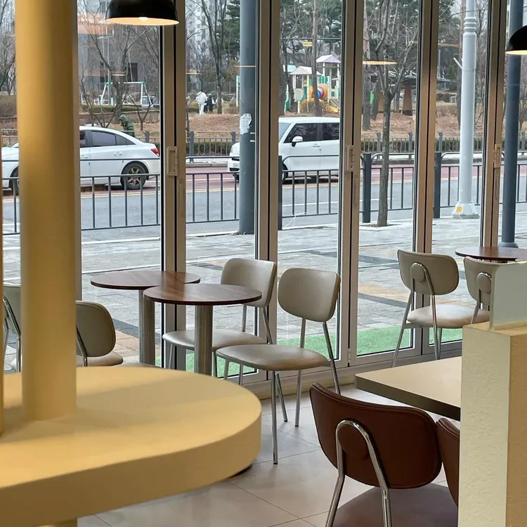 우지커피 대표 사진