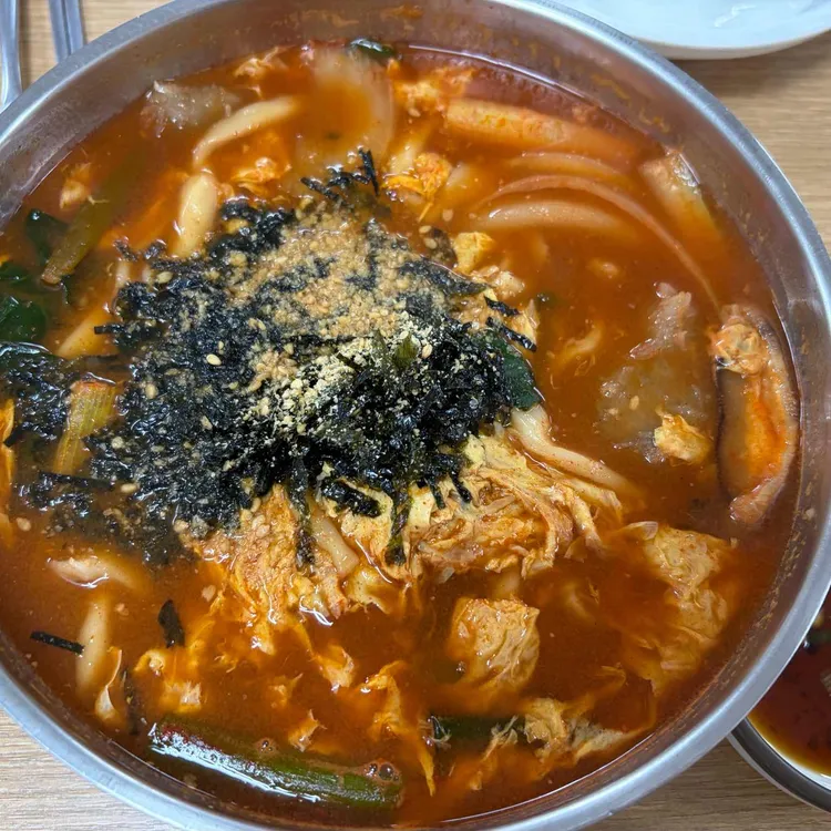 감자바우 장칼국수 사진