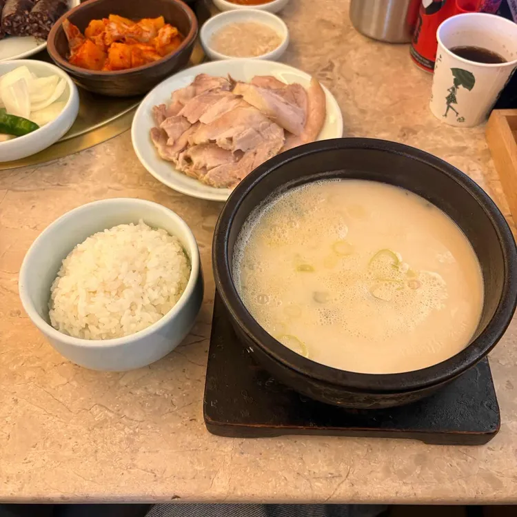 거대돼지국밥 사진