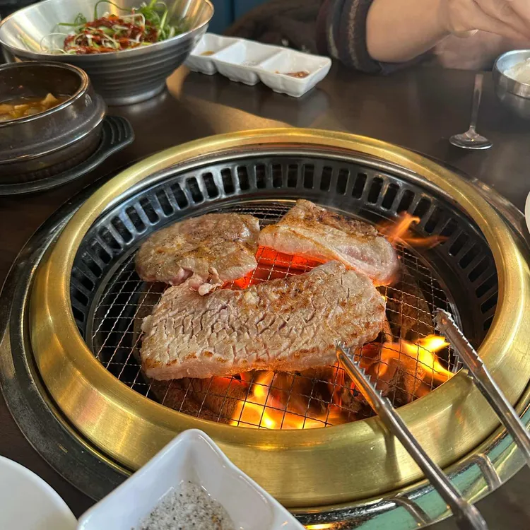 청년고기장수 대표 사진