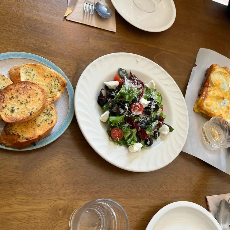 에트렌느 대표 사진