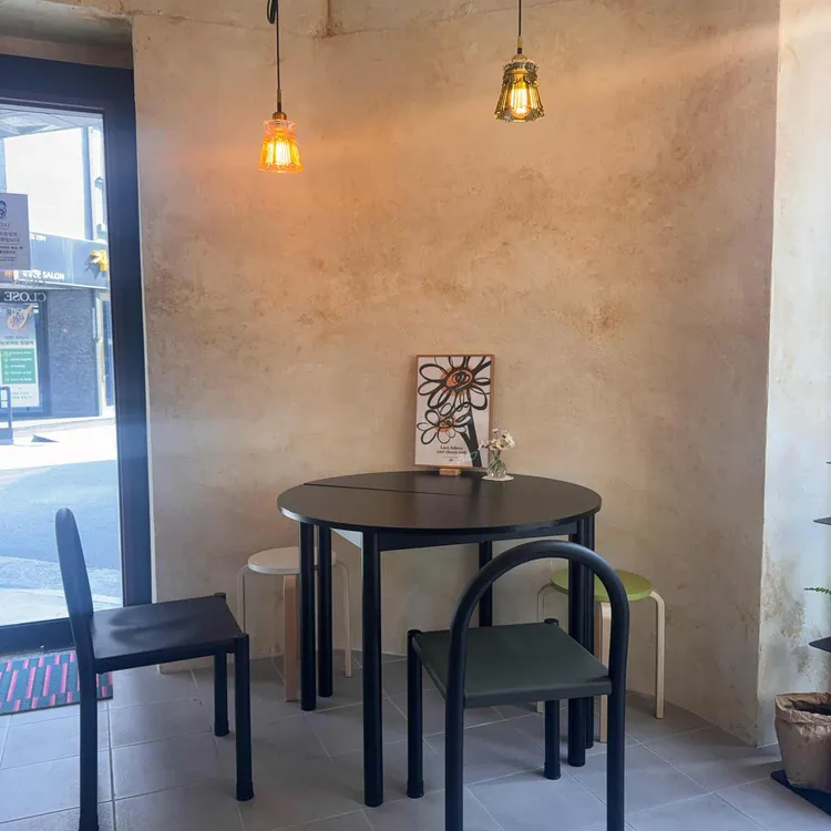 밀데이 대표 사진