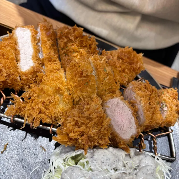 돈까스튀기는형 사진