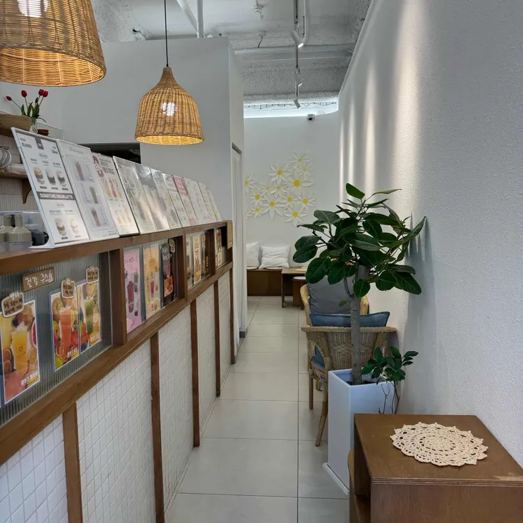 동네커피 대표 사진