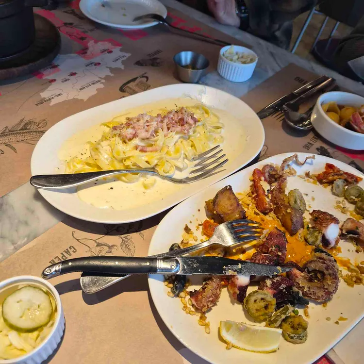 더플레이스 사진