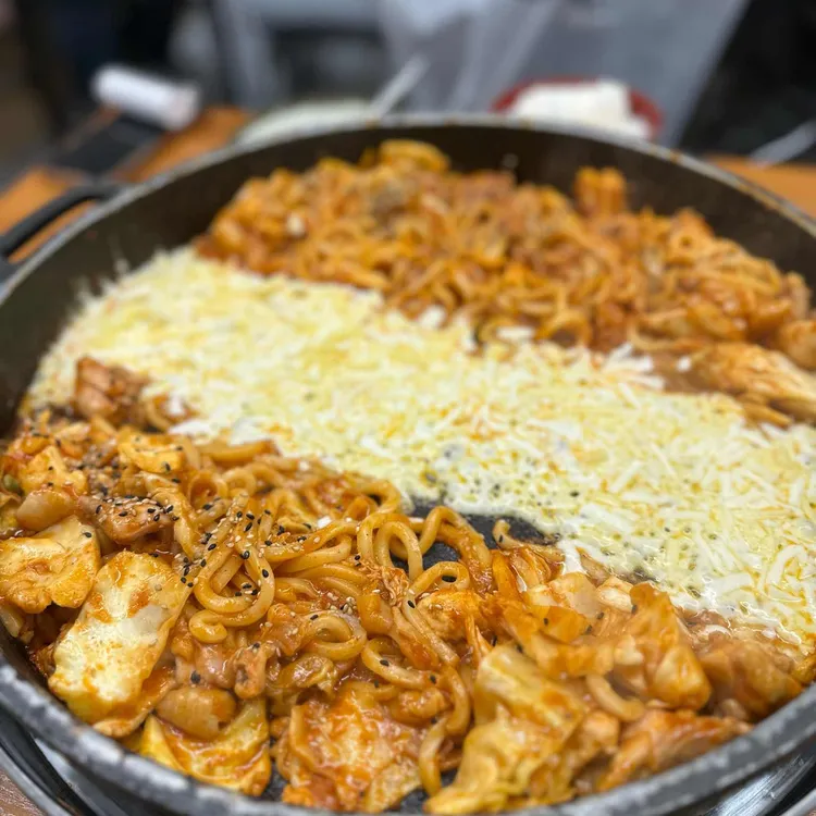 장인닭갈비 사진