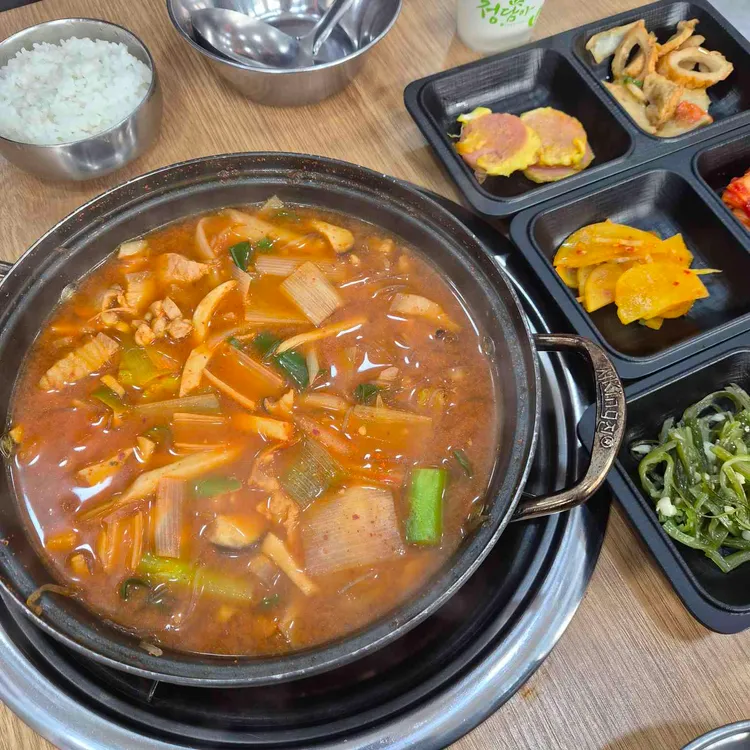 김근고령식육식당 대표 사진