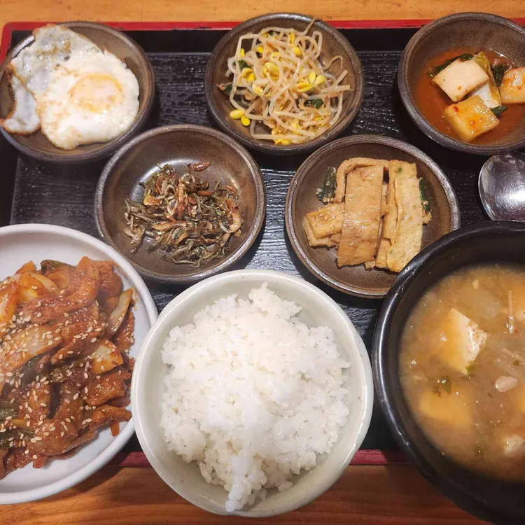 예술가 대표 사진