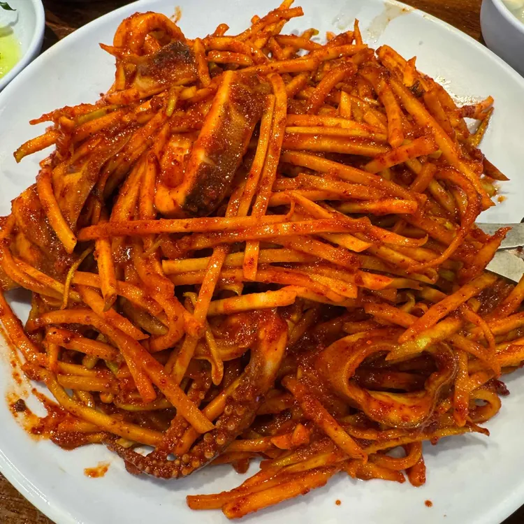 동해오징어보쌈 사진