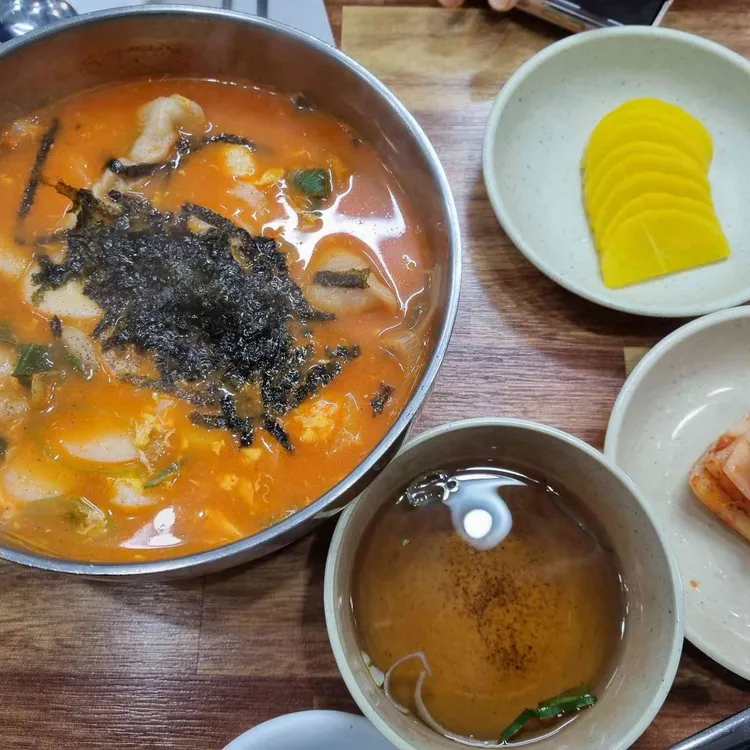 원조 고추만두국집 사진