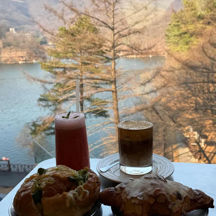 레드브릿지 사진