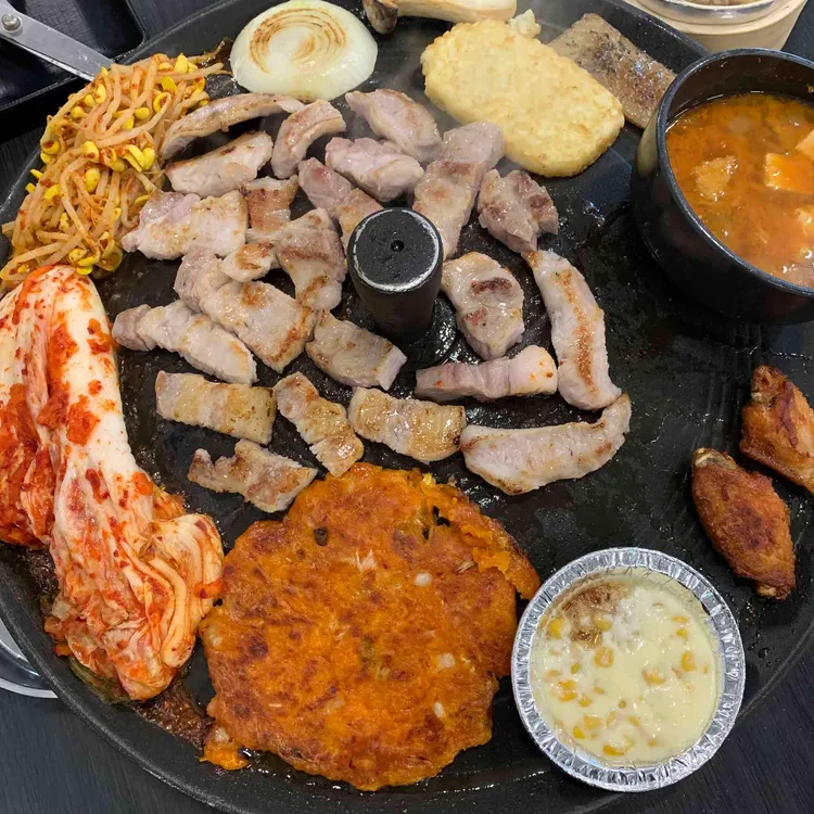 한상가득 왕솥뚜껑 사진