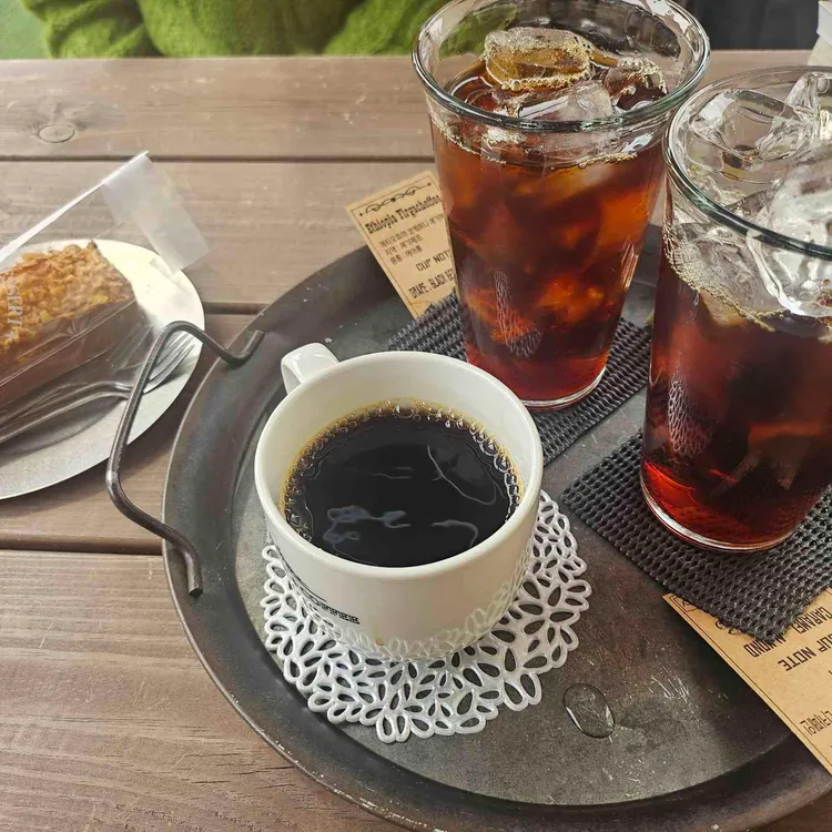 맨홀커피웨스턴 사진