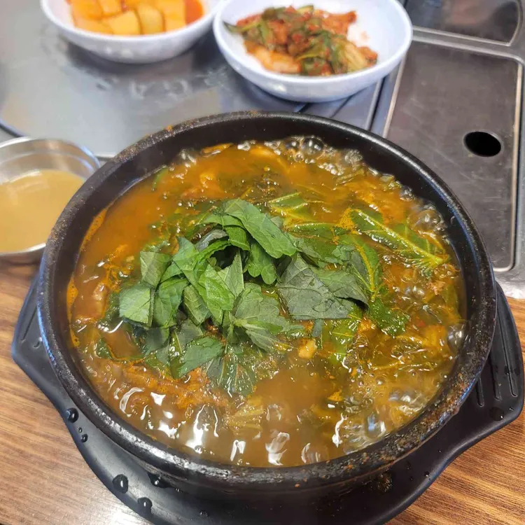 일인자 감자탕 대표 사진