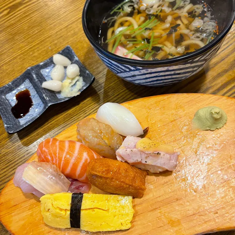 박지후스시 사진