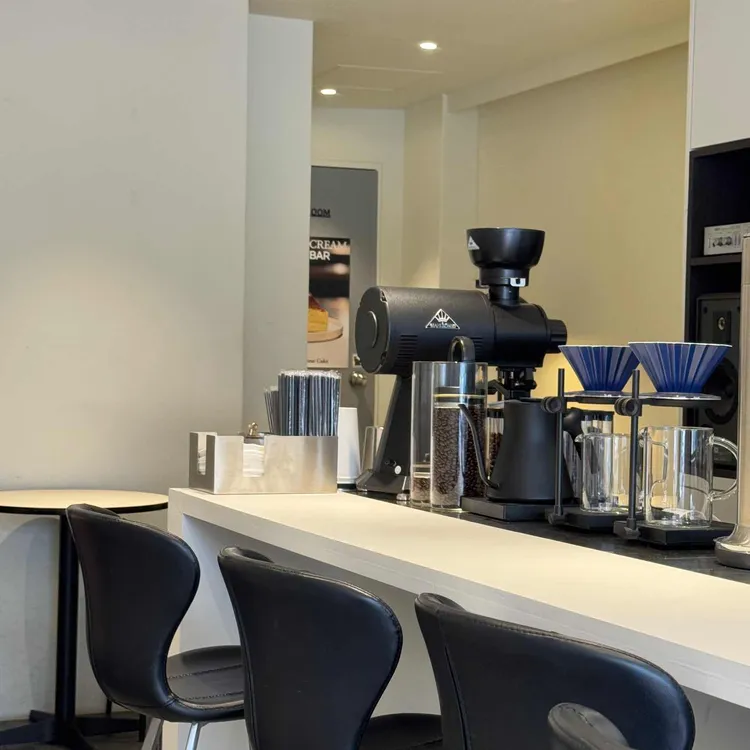 블랙앤크림커피바 대표 사진