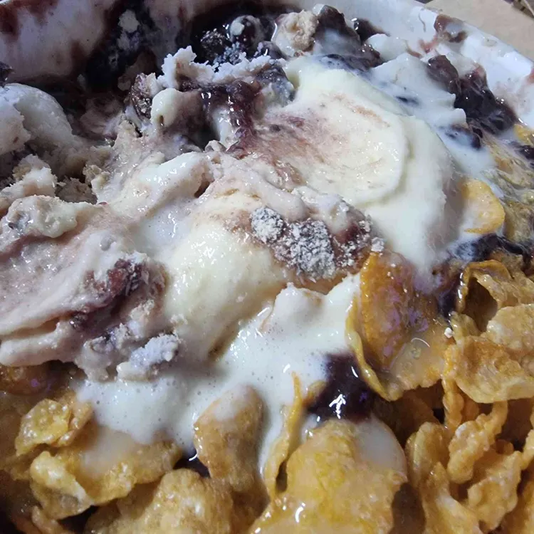 딩글 카페 & 캐릭터마카롱 대표 사진