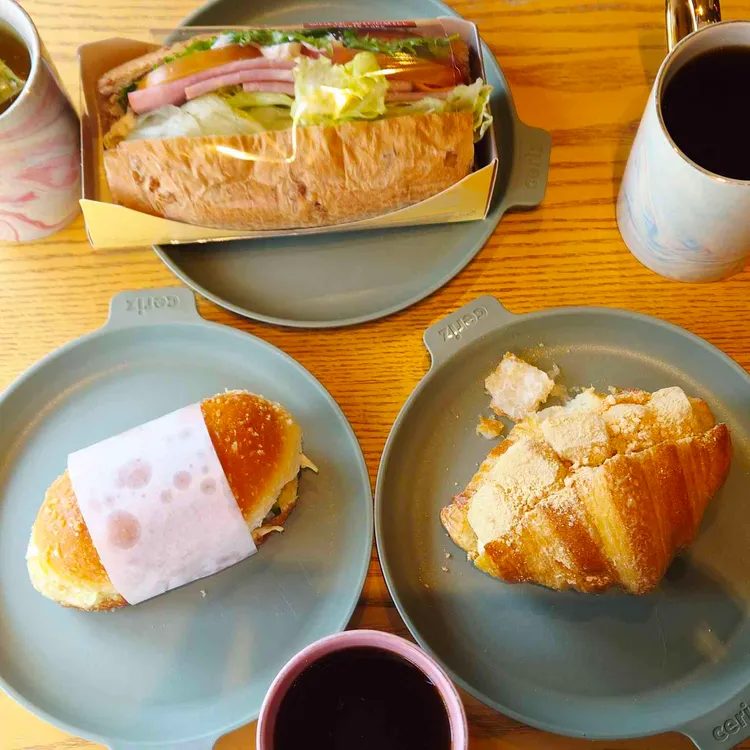 하얀풍차 제과점 사진