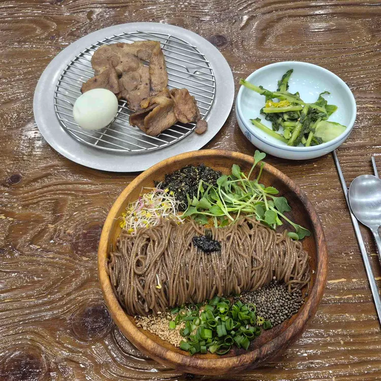 이관복 명장 냉면 사진