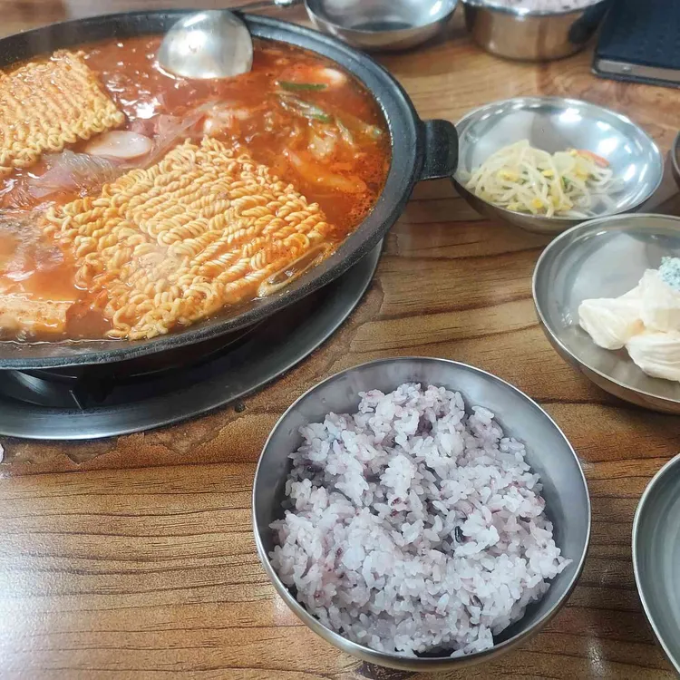 양평터미널부대찌개 대표 사진