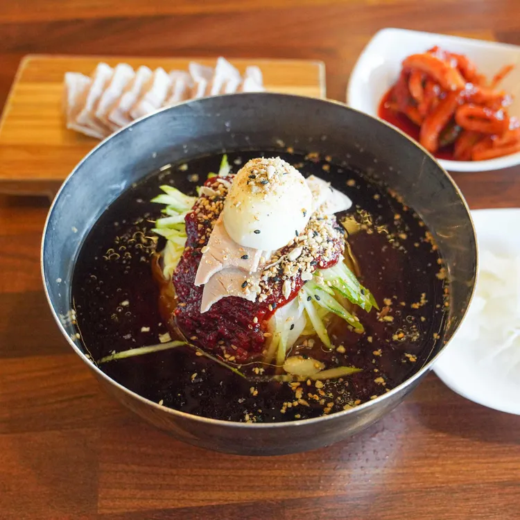 송죽 부산밀면 국밥 사진