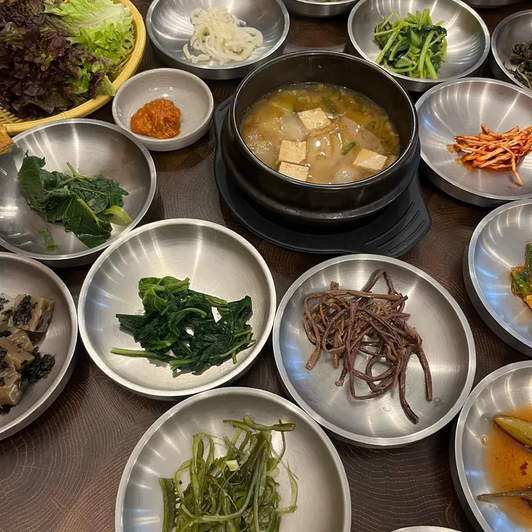 굴뚝가마솥한정식 대표 사진