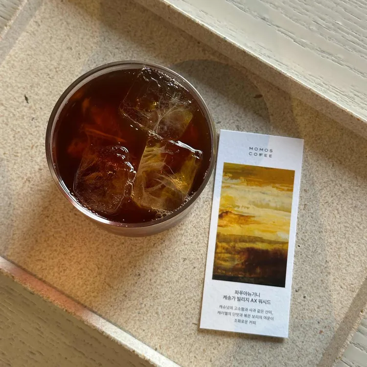 모모스 로스터리&커피바 사진