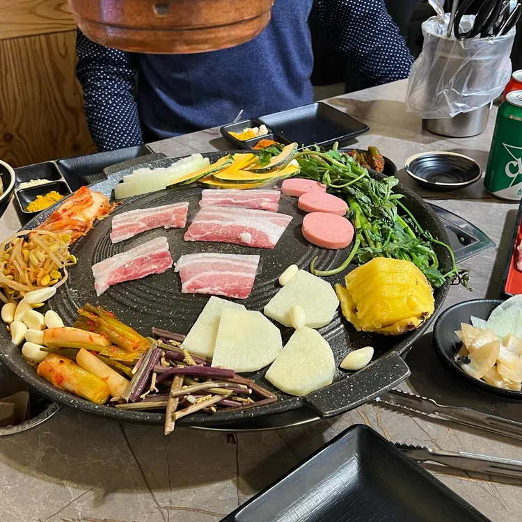 솥뚜껑한판 대표 사진