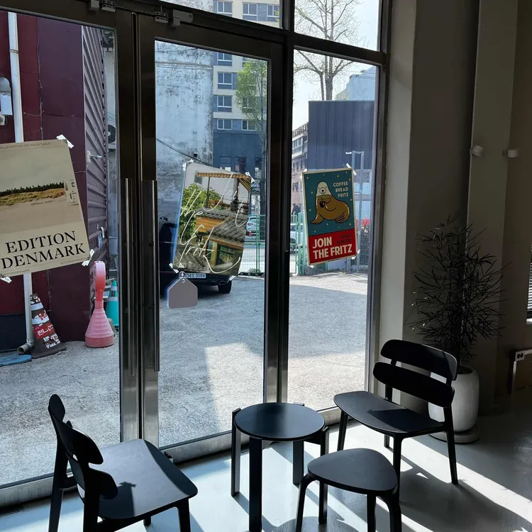 올더모먼츠 대표 사진