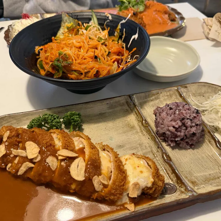 이끼롤까스 사진