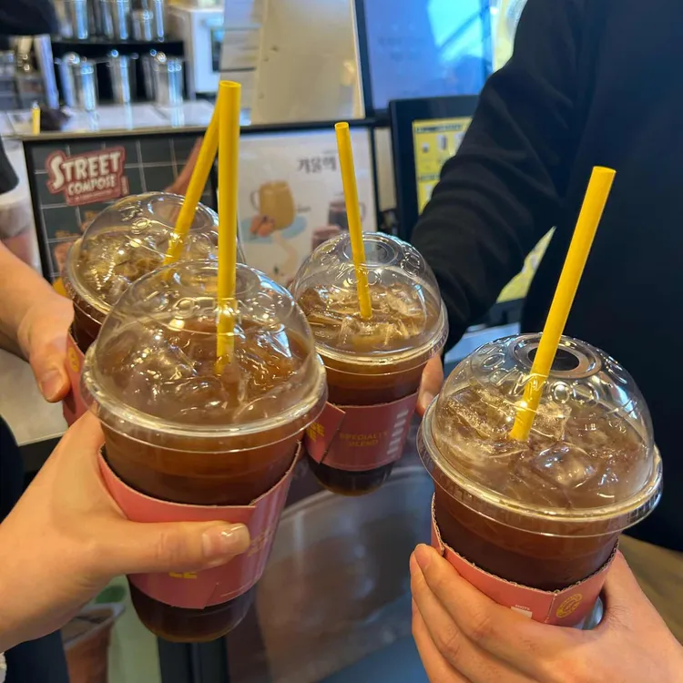 컴포즈커피 대표 사진