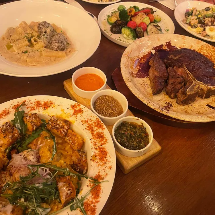 어거스트힐 사진