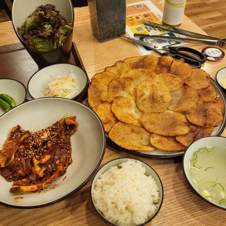 마늘쫑우삼겹볶음