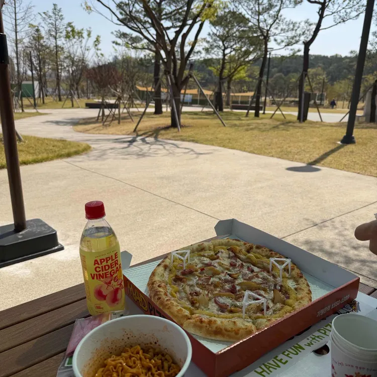매드피자 대표 사진