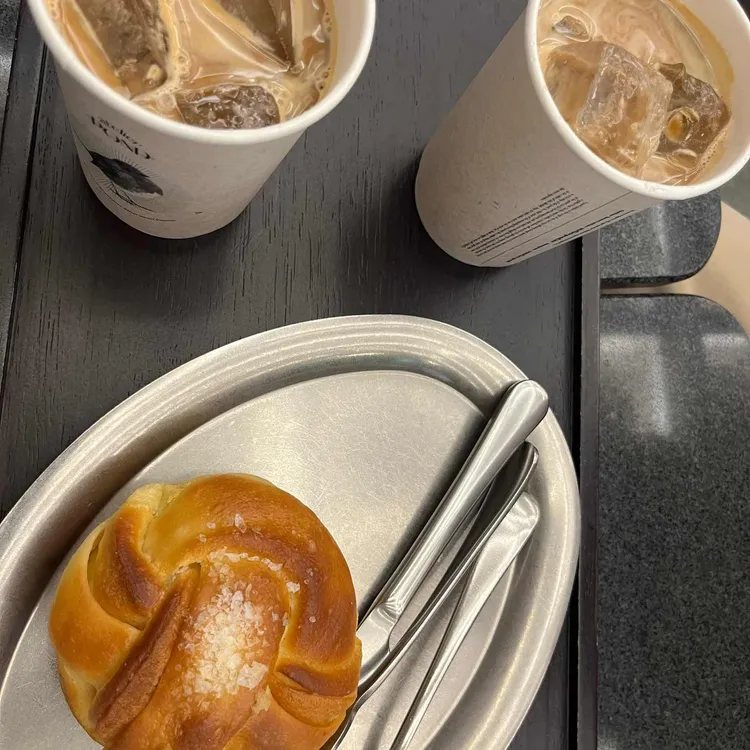 아틀리에폰드 베이크앤모어 사진