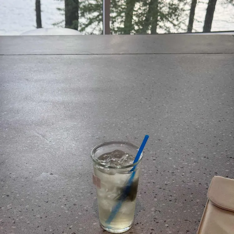 목적지 나인 사진