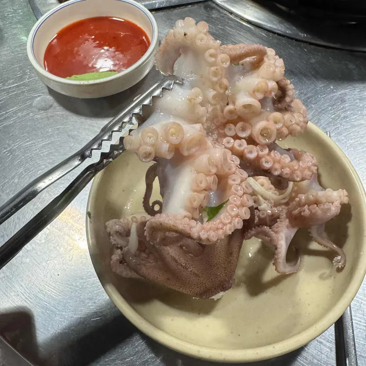 계란물만두탕